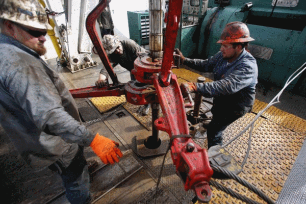 3 Key Attributes Oil and Gas Derrick Operators Need To Succeed In Their Career