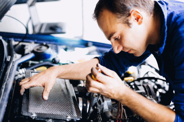 Key Attributes Motor Vehicle Electronic Equipment Installers And Repairers Need To Succeed In Their Career